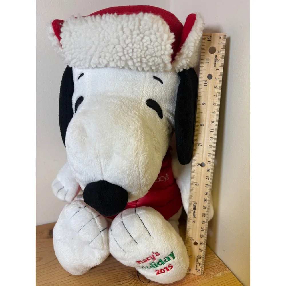 Peanuts Snoopy Macy's Holiday‎ 2015 Plush Toy Red Vest Winter Hat